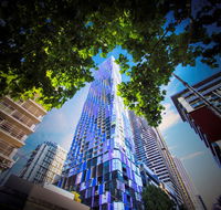 Imagine Lighthouse - Hotels Melbourne