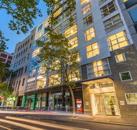 Mantra 100 Exhibition - Hotels Melbourne