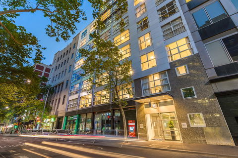 Mantra 100 Exhibition - Hotels Melbourne 0