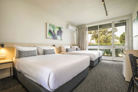 Nightcap At Seaford Hotel - Hotels Melbourne 0