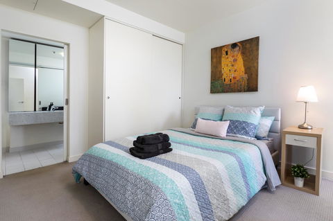 La Maison - Great View, Free Parking, Pool, Gym, Perfectly Located 2BR Apartment - Hotels Melbourne 5