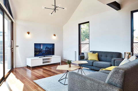 Richmond Â· 3 Level Architecturally Designed Richmond House - Hotels Melbourne 1