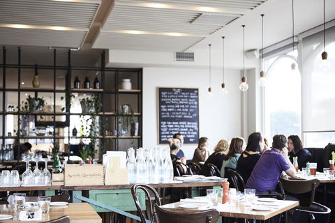 Plough Hotel - Hotels Melbourne 16