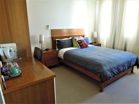 Plough Hotel - Hotels Melbourne 4