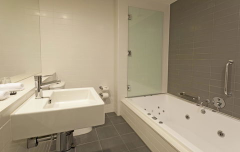 Causeway 353 Hotel - Hotels Melbourne 9