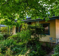 The Orchard House - Hotels Melbourne