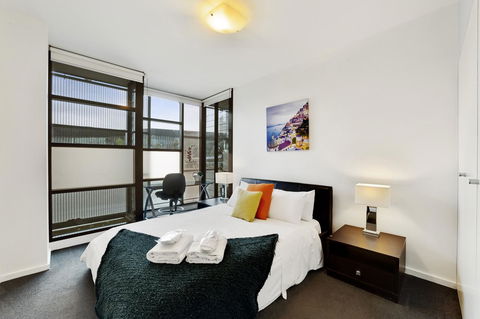Signature Waterfront Apartments - Hotels Melbourne 3