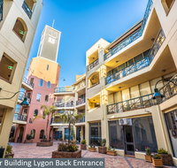 Clocktower Apartment Hotel - Hotels Melbourne