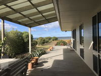 Book Eagle Point Accommodation Vacations Hotels Melbourne Hotels Melbourne