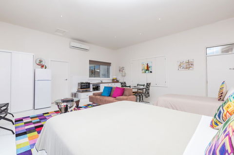 Cottages For Couples - Hotels Melbourne 8