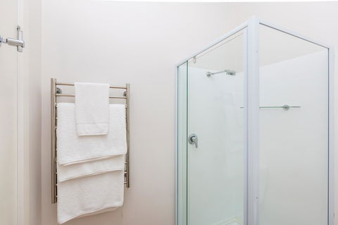 Cottages For Couples - Hotels Melbourne 1
