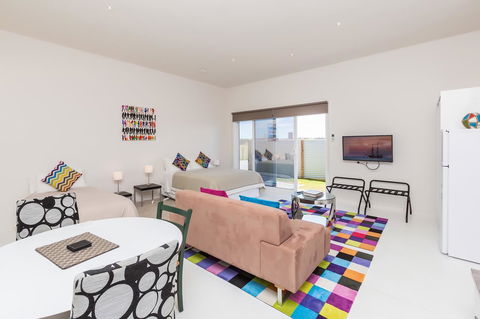Cottages For Couples - Hotels Melbourne 9