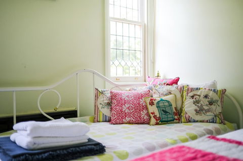 Miss Pym's Cottage - Hotels Melbourne 21