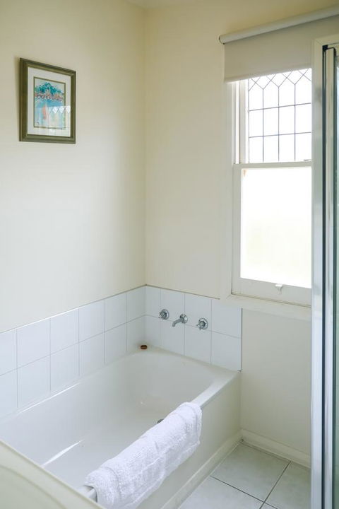 Miss Pym's Cottage - Hotels Melbourne 10