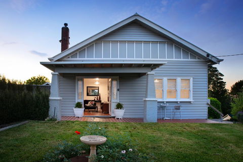 Churchills - Hotels Melbourne 3