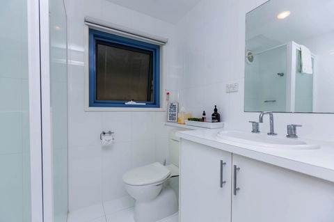 The Waterfront Apartment - Hotels Melbourne 11