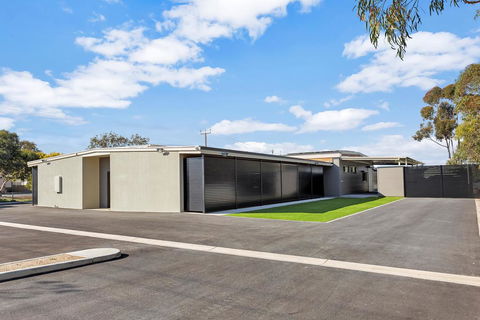 The Bunkhouse - Hotels Melbourne 2