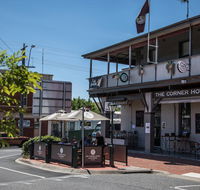The Corner Hotel Alexandra - Hotels Melbourne