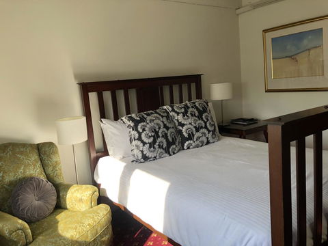 The Corner Hotel Alexandra - Hotels Melbourne 2