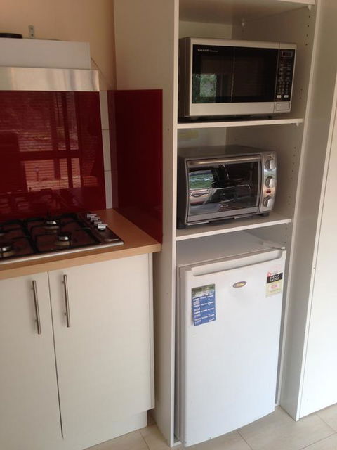 The Folly - Hotels Melbourne 3