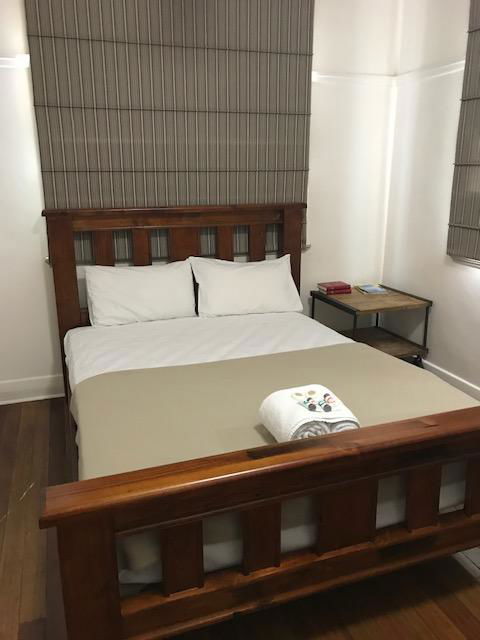 The Irish Village - Hotels Melbourne 2