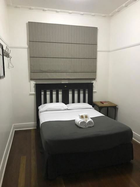 The Irish Village - Hotels Melbourne 3