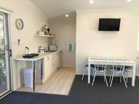 The Lake Guesthouse - Hotels Melbourne 1