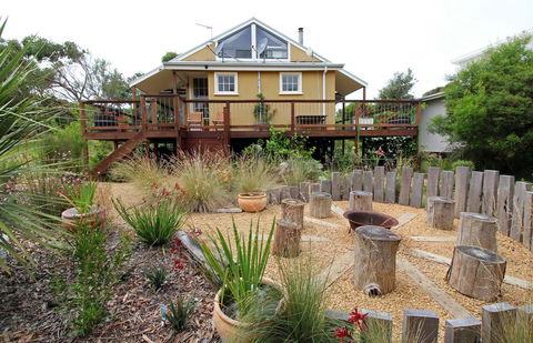 The Old School House - Hotels Melbourne 1