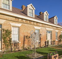 The Racecourse Inn - Hotels Melbourne