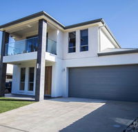 The Races Complex - Hotels Melbourne