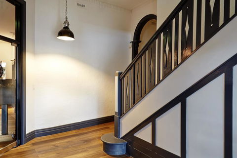 The Royal Hotel, Drouin - Hotels Melbourne 2