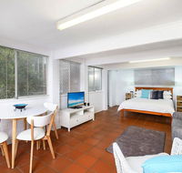 The Secret Garden - 7a Cadell St - Hotels Melbourne