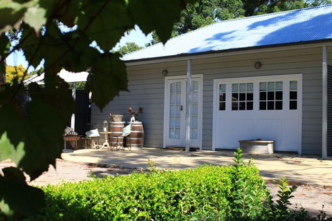 The Villa - Hotels Melbourne 0