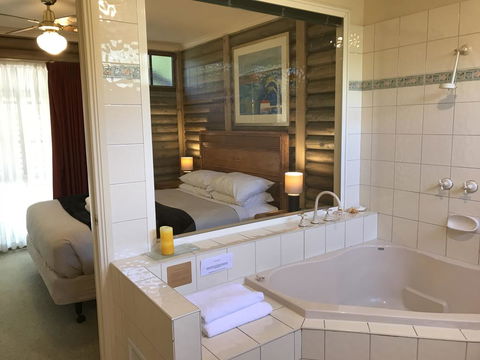 Ti-Tree Village - Hotels Melbourne 1