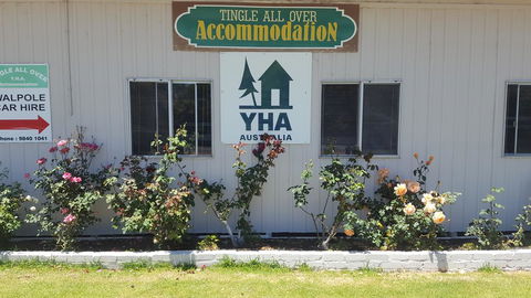 Tingle All Over Budget Accommodation - Hotels Melbourne 0