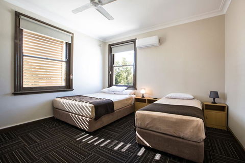 Toongabbie Hotel - Hotels Melbourne 1