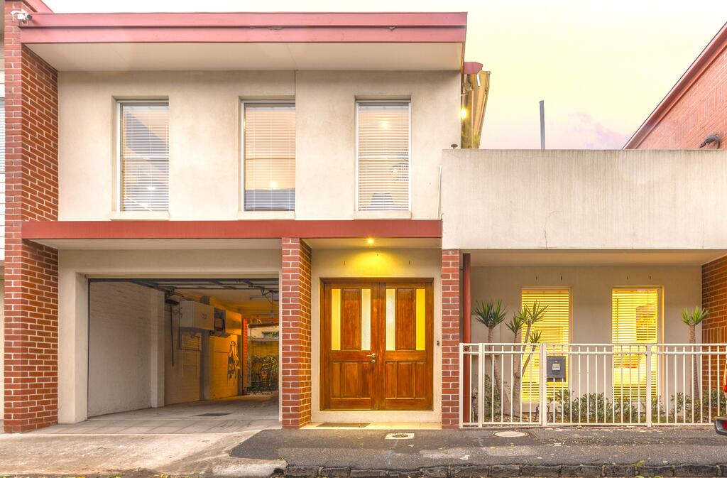 Port Melbourne VIC Hotels Melbourne