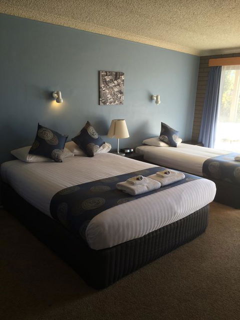 Tumut Valley Motel - Hotels Melbourne 2