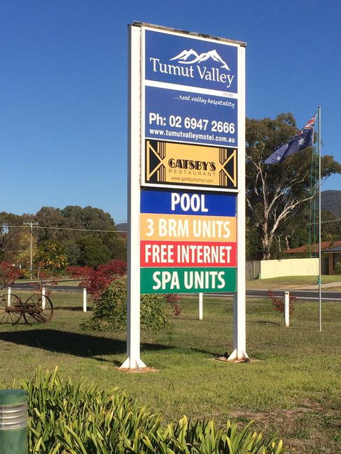 Tumut Valley Motel - Hotels Melbourne 3