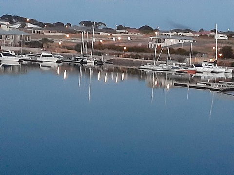 Wallaroo Marina Sea Vu Apartment - Hotels Melbourne 2