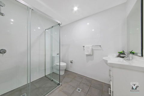 WARRICK FRAM 3 BEDS APT FREE PARKING WALK TO WESTFIELD CLOSE TO HOSPITAL NWF003 - Hotels Melbourne 3