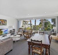 Waterfront resort living with space for the family - Hotels Melbourne