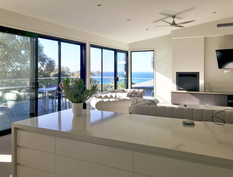 Lorne Sea View Terrace House - Hotels Melbourne 3