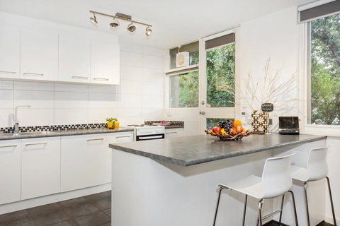 Melbourne Villa - Hotels Melbourne 8