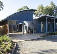 Corrugated Cottage - Hotels Melbourne
