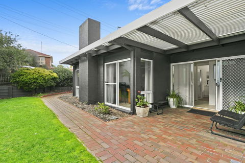 Mysa Anglesea Sleeps 7 WiFi SmartTV Cafes Shops - Hotels Melbourne 7