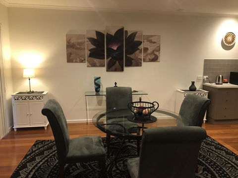 Black Lotus Townhouse - Hotels Melbourne 8