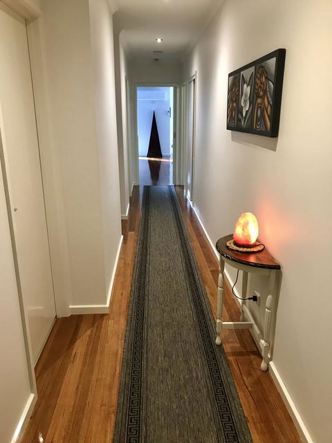 Black Lotus Townhouse - Hotels Melbourne 9
