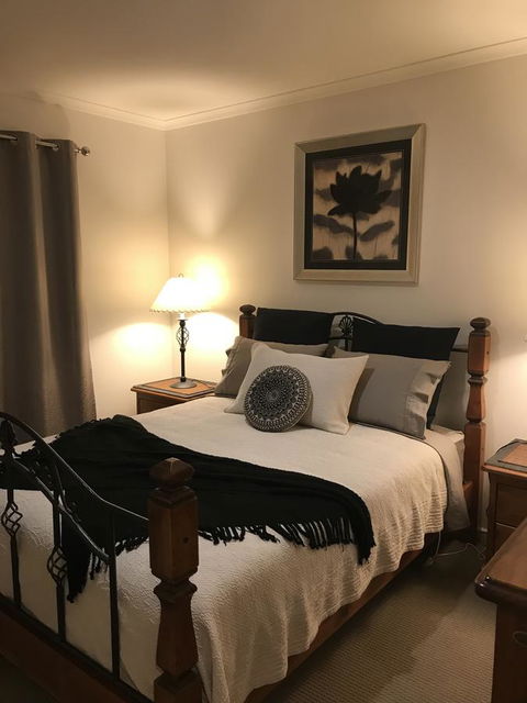 Black Lotus Townhouse - Hotels Melbourne 4