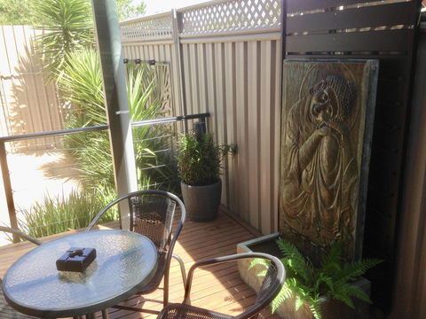 Black Lotus Townhouse - Hotels Melbourne 2